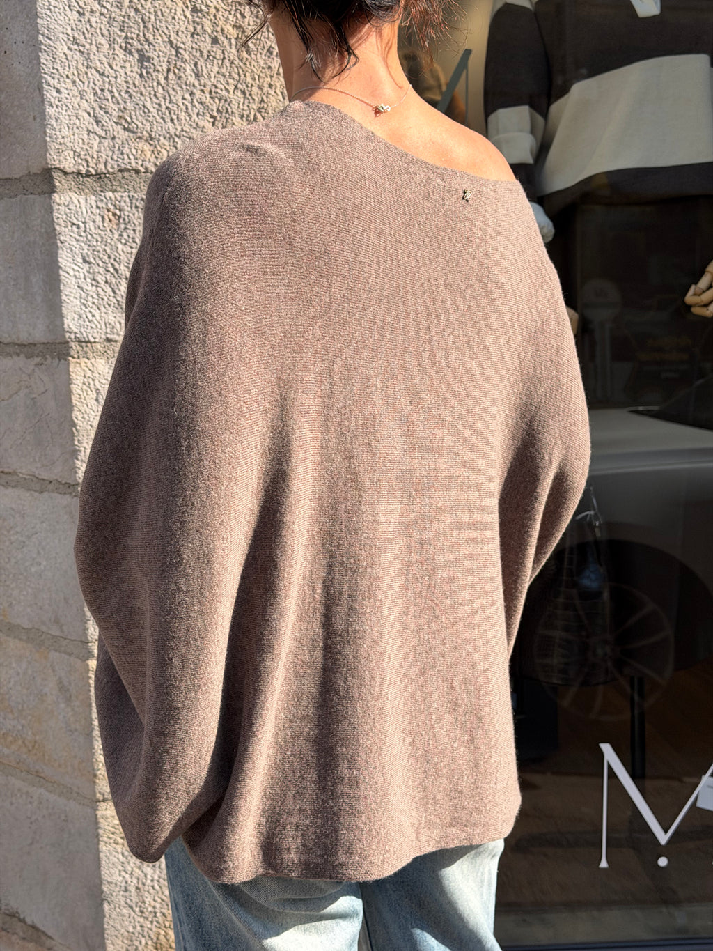 Pull Poncho Adela